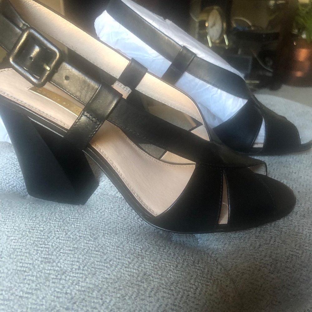 Black wedge heel
